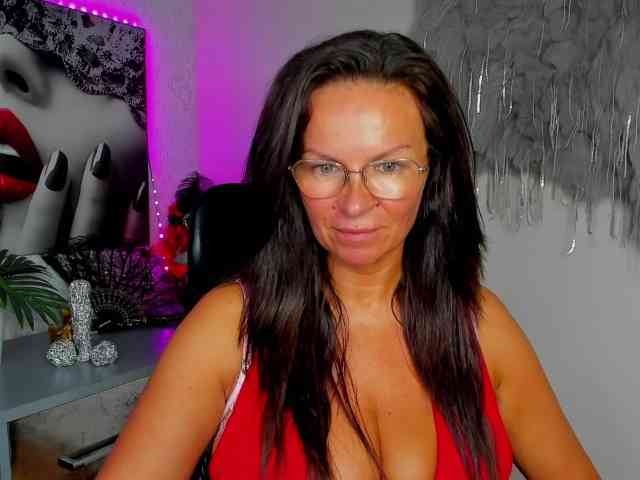 HelenSHOW1 webcam
