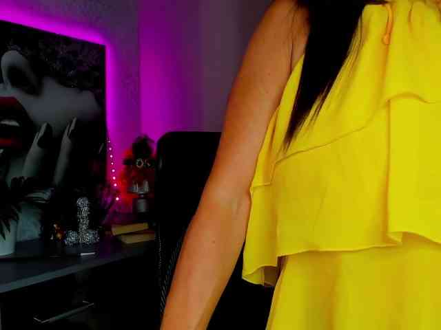 Model: HelenSHOW1