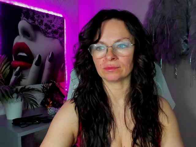 HelenSHOW1 webcam