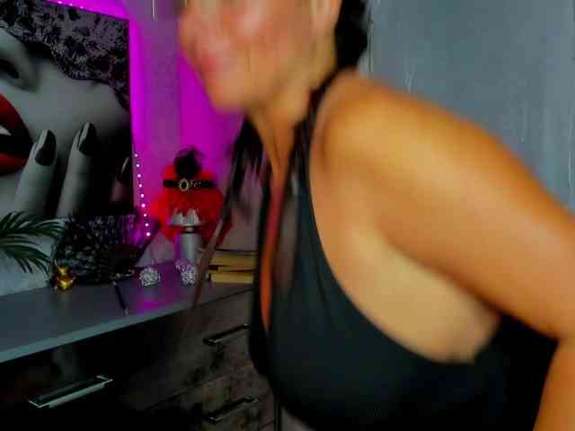 HelenSHOW1 webcam