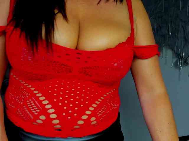 Model: HelenSHOW1