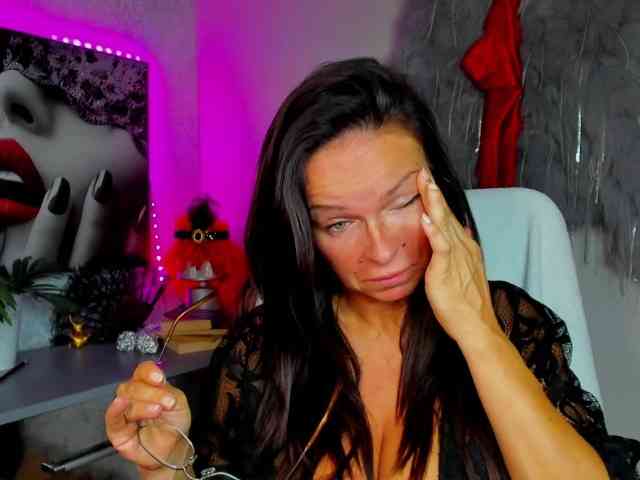 HelenSHOW1