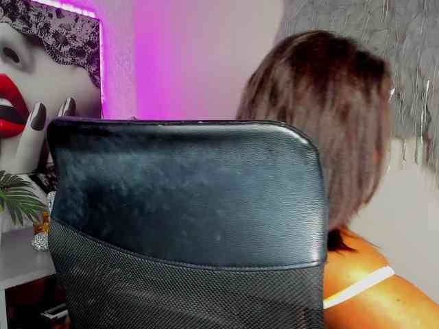 HelenSHOW1 webcam