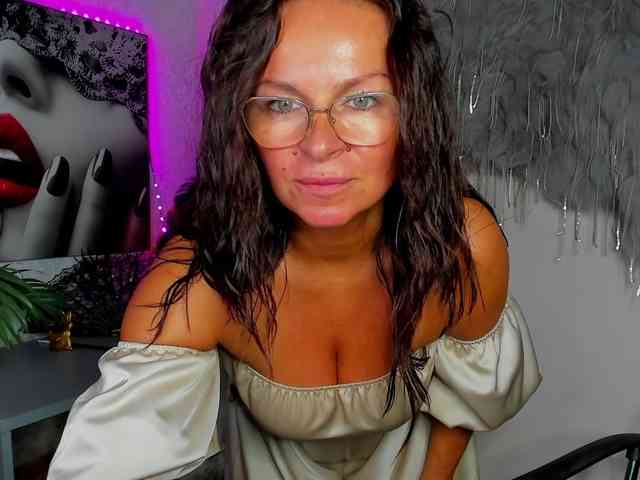 HelenSHOW1