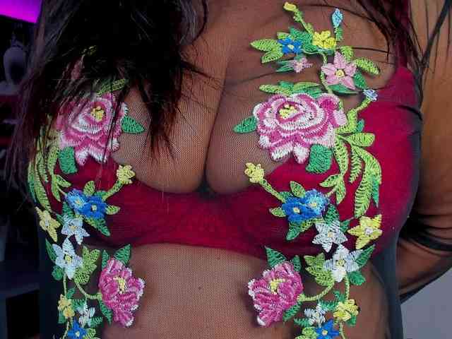 HelenSHOW1 webcam