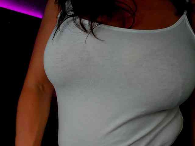 HelenSHOW1 webcam