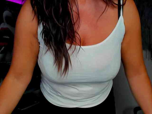 Model: HelenSHOW1