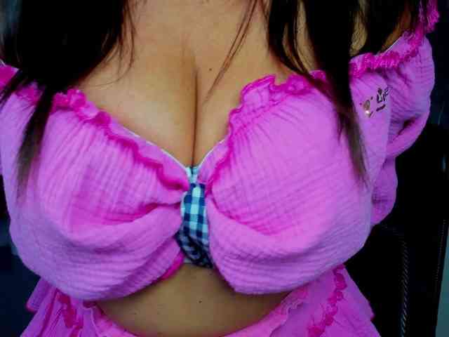 Model: HelenSHOW1