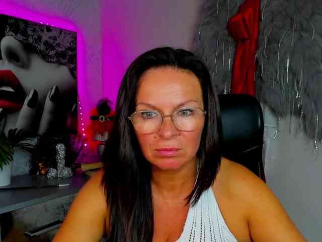 HelenSHOW1 webcam
