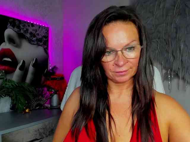 HelenSHOW1 webcam
