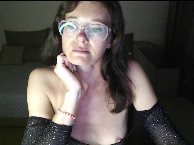 VioricaRoss live cam on BongaCams