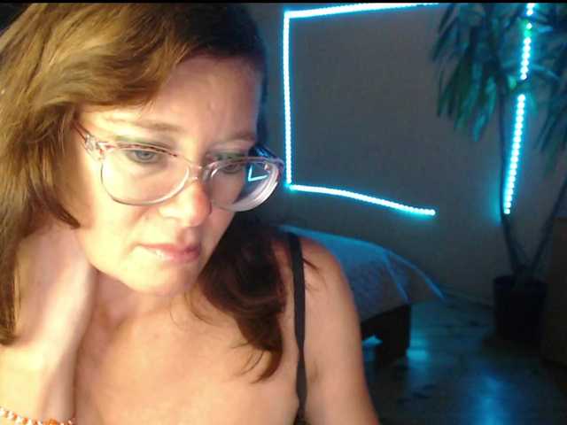 VioricaRoss live cam on BongaCams