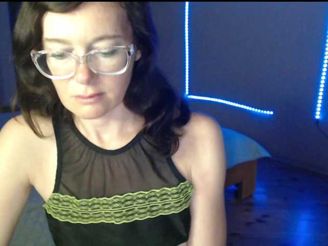 Viorica live cam on BongaCams