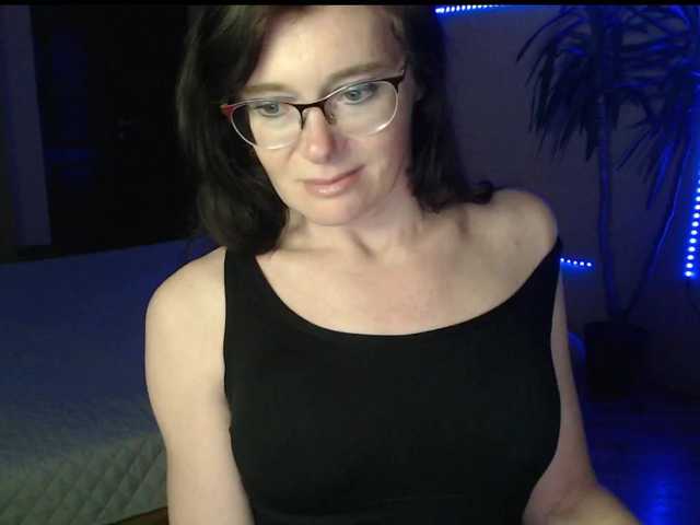VioricaRoss's BongaCams show and profile