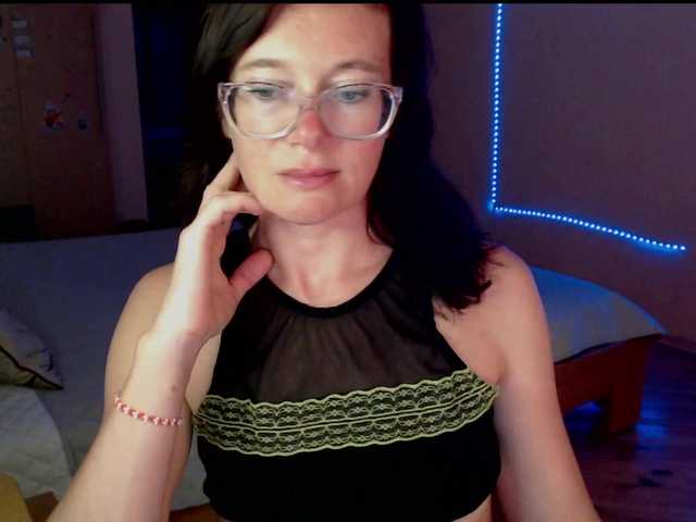 VioricaRoss live cam on BongaCams
