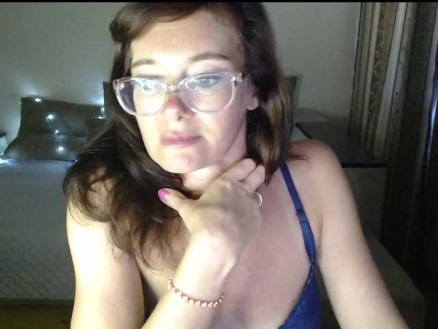 VioricaRoss live cam on BongaCams