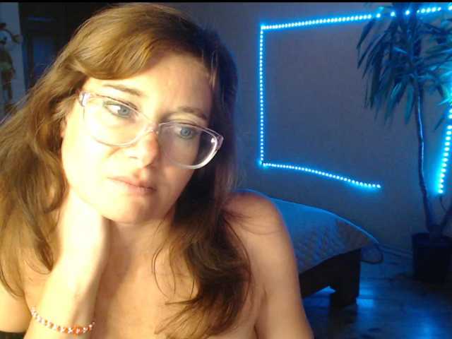 VioricaRoss live cam on BongaCams