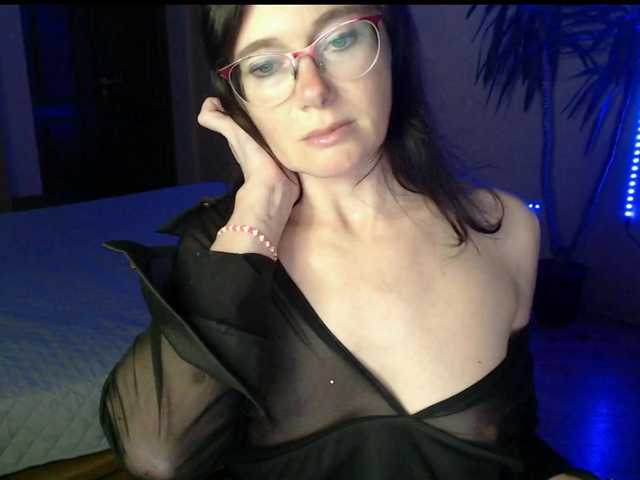 VioricaRoss's BongaCams show and profile