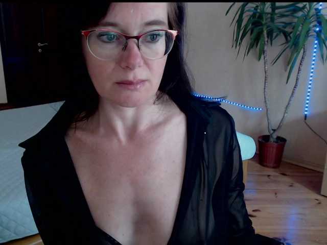 VioricaRoss's BongaCams show and profile