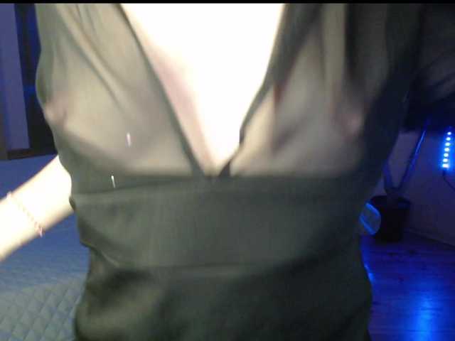 VioricaRoss's BongaCams show and profile