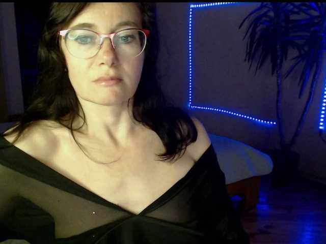 VioricaRoss's BongaCams show and profile
