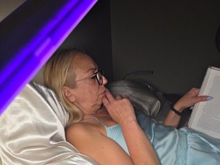 BaditaLuna Porn Show