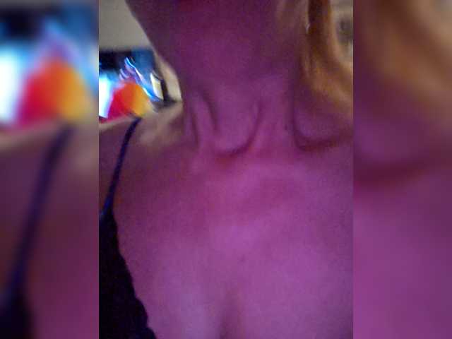 BaditaLuna's BongaCams show and profile