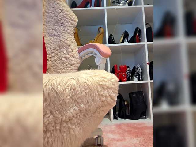 BaditaLuna's BongaCams show and profile