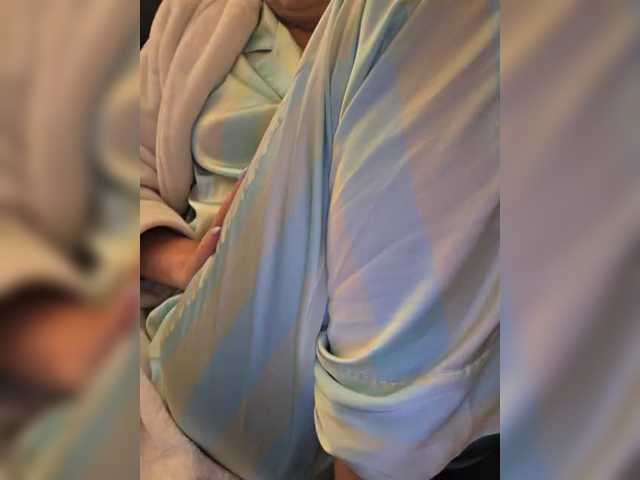 BaditaLuna live cam on BongaCams