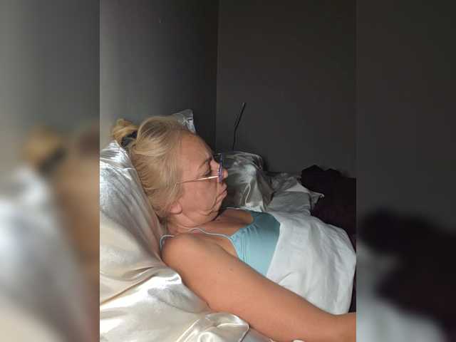 BaditaLuna live cam on BongaCams