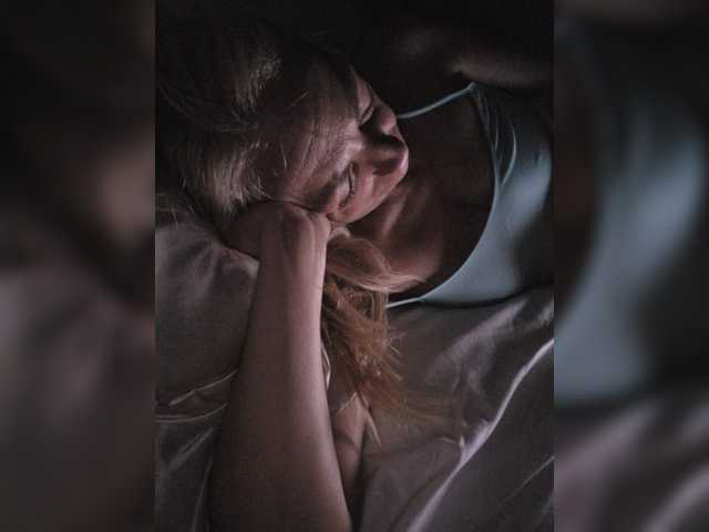 BaditaLuna live webcam show
