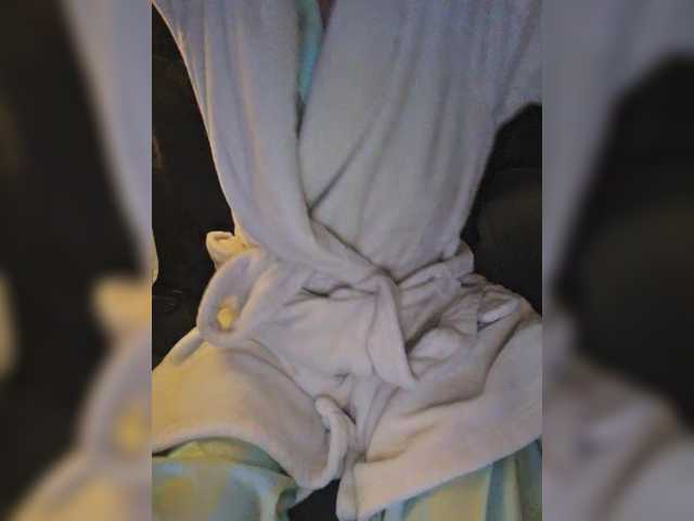 BaditaLuna live cam on BongaCams