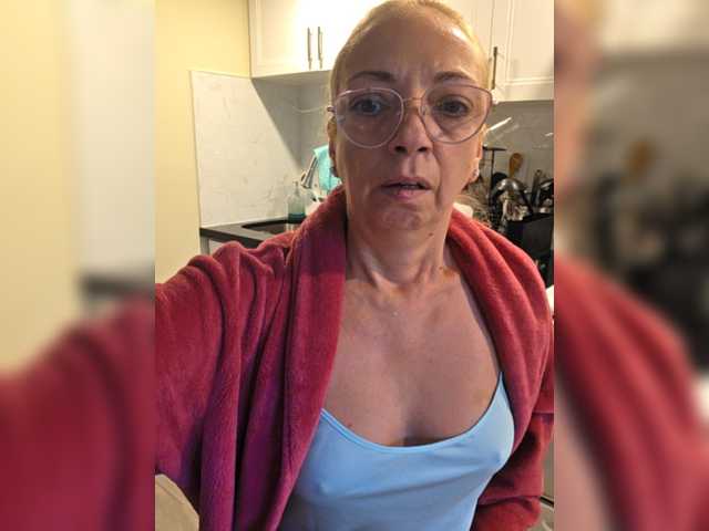 BaditaLuna live webcam show