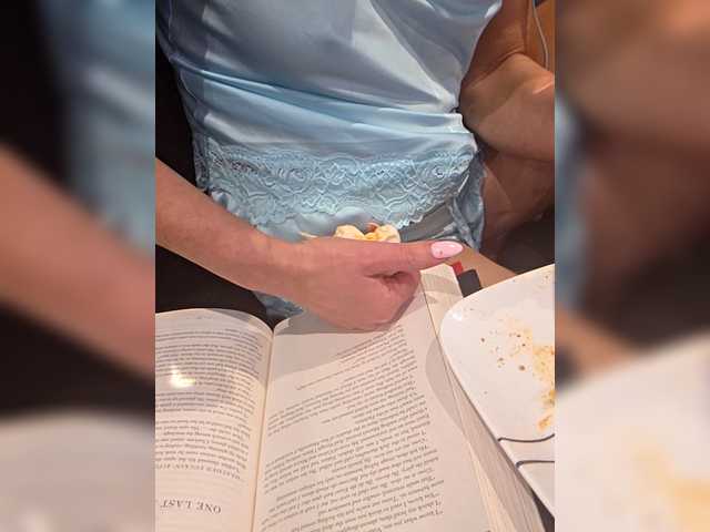 BaditaLuna's BongaCams show and profile