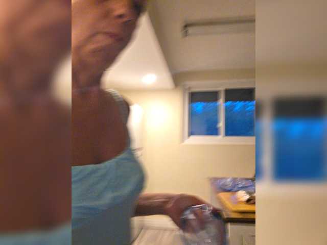 BaditaLuna live webcam show