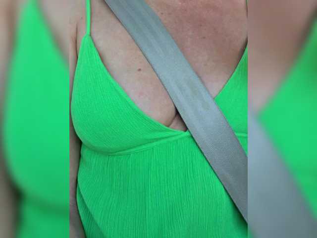 BaditaLuna live cam on BongaCams