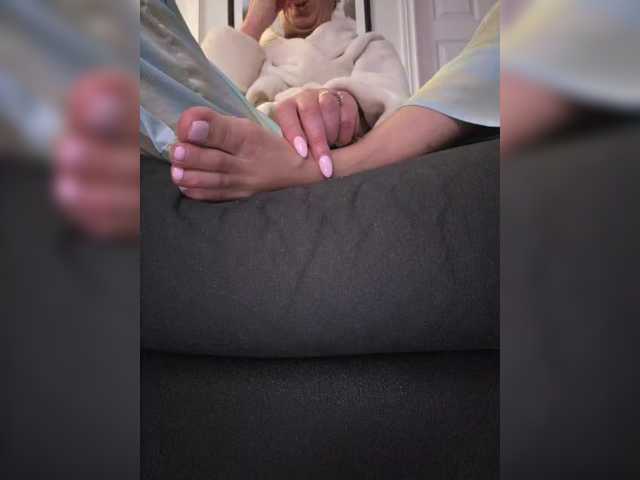 BaditaLuna Nude Live Sex Shows