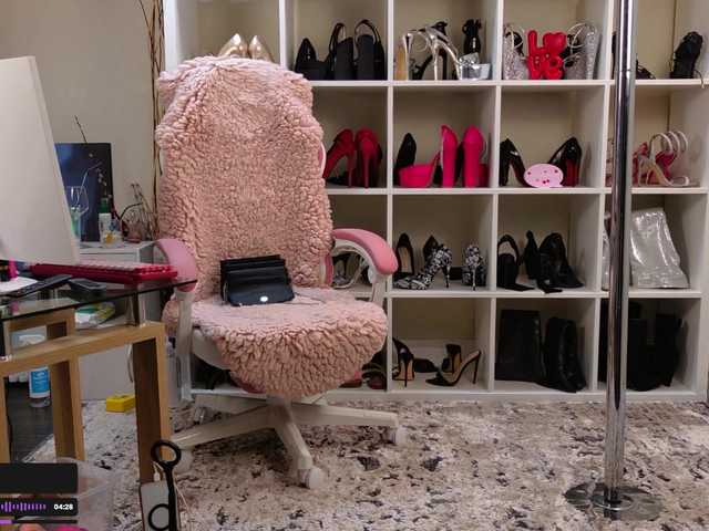 BaditaLuna live cam on BongaCams