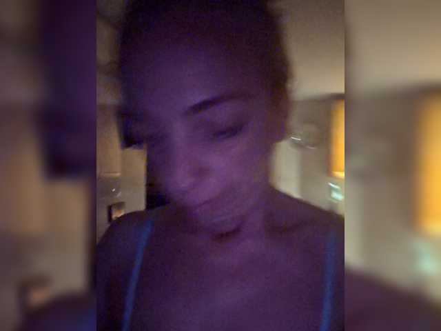 BaditaLuna's BongaCams show and profile