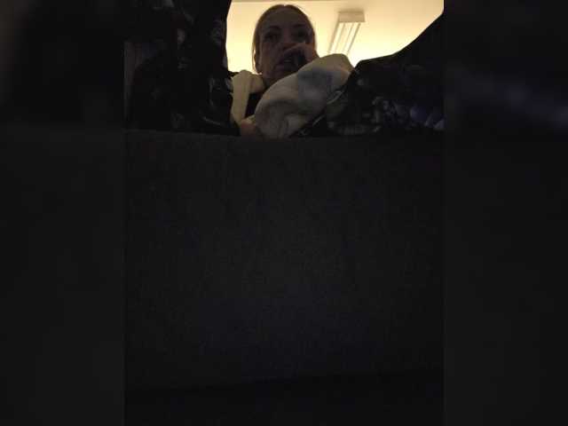 BaditaLuna live cam on BongaCams
