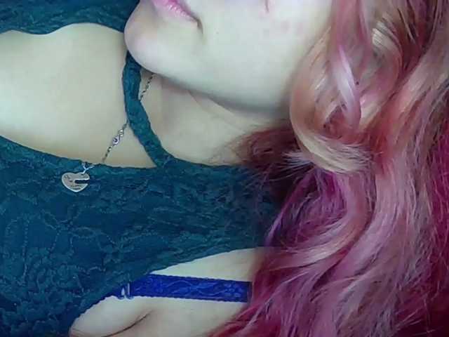 Elith20, live now on BongaCams