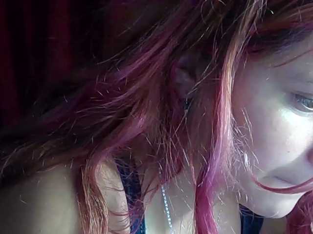 StarEli live cam preview