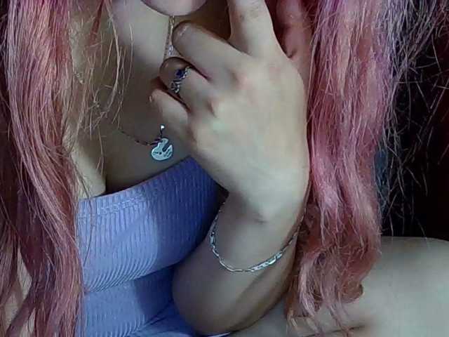 StarEli live cam preview