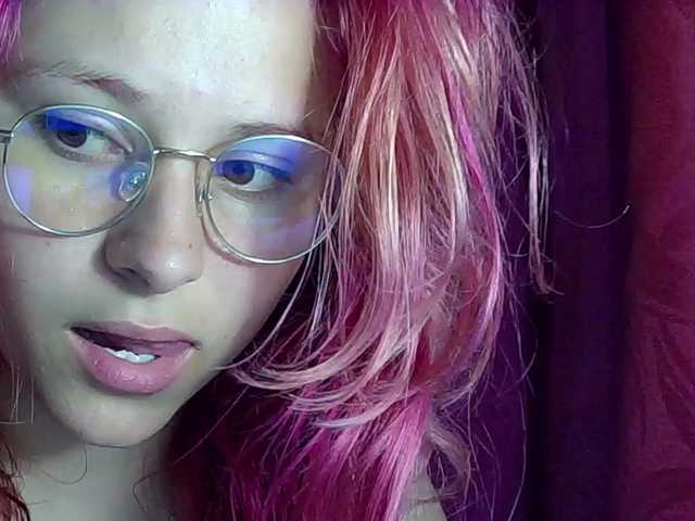 Elith20 live cam on BongaCams
