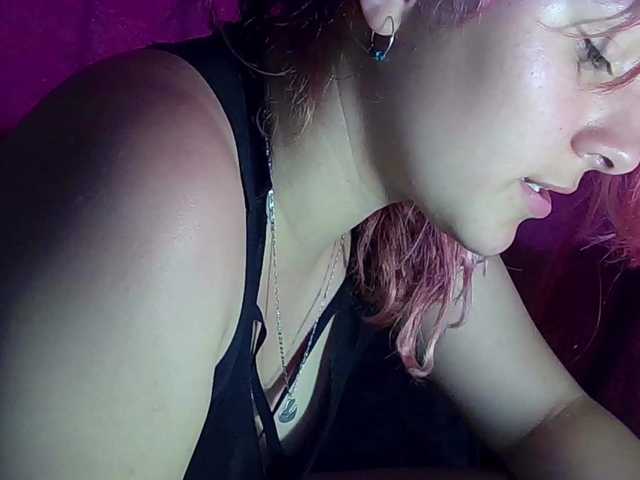 Elith20 live cam on BongaCams