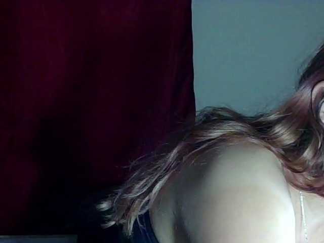 Elith20 live cam on BongaCams