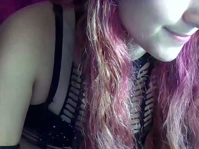 Elith20 live cam on BongaCams