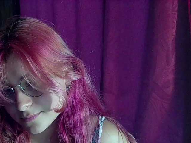 StarEli live cam preview