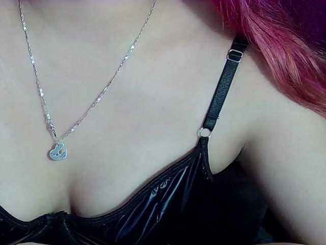 Elith20 live cam on BongaCams