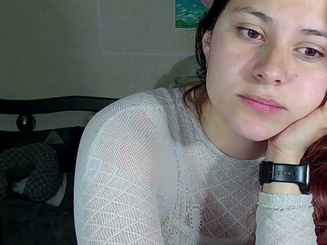 le modèle StarEli est en webcam porno dans un show sur le site bongacams, il possède les tags suivants: Latino/Hispanic,Redhead,Trimmed